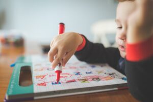 発達障害の有無に関わらず、脳の前頭葉を鍛えることは大切です。　放課後等デイサービスのフランチャイズ