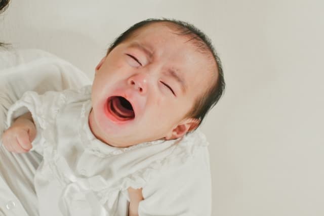 赤ちゃんが嫌がり泣く大きい音・特定の音のパターン